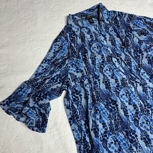 Maggie Barnes Blue Print Top Size 3X